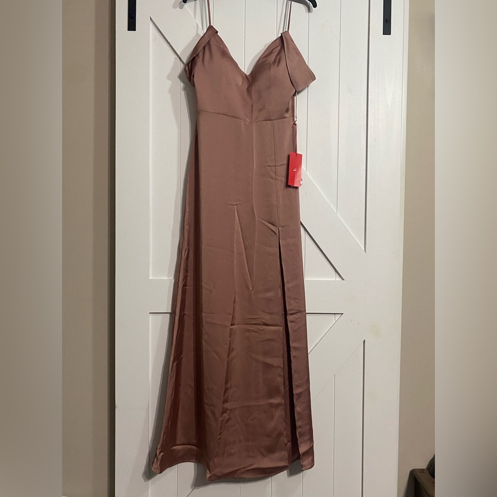 🌸 New With Tags – Satin Bridesmaid / Prom Dress – Size 6 🌸